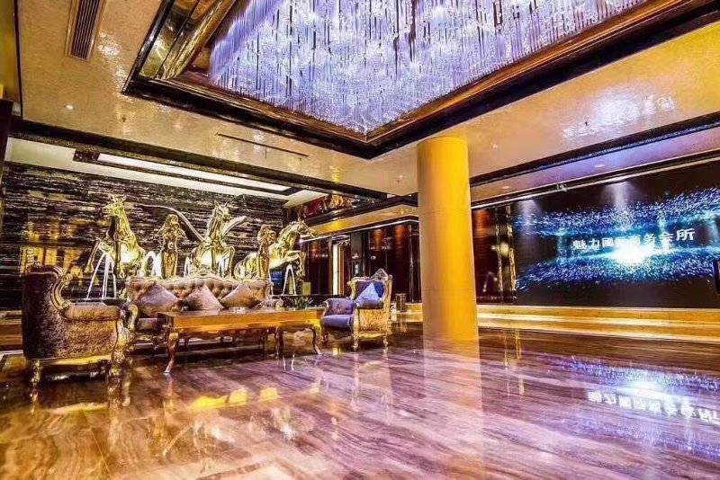 大连ktv服务人员控制自己的感性情绪，让自己处于理智状态